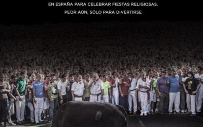 Participantes en el cine-fórum del documental “Santa Fiesta”